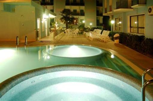 фото отеля Hotel Adriatico Gatteo a Mare
