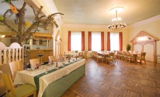 фото отеля Landgasthof und Hotel Zum Hirsch