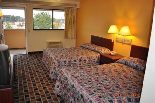 фото отеля Raleigh Inn