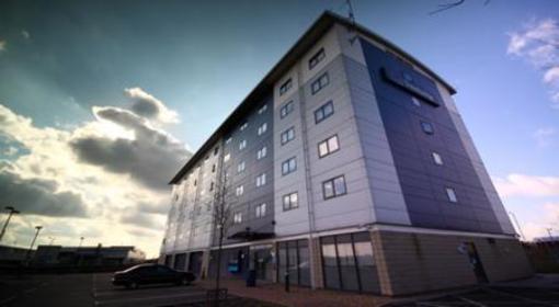 фото отеля Travelodge Cheshunt