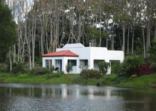 фото отеля Spicy Oasis Cottages Caloundra