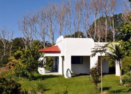 фото отеля Spicy Oasis Cottages Caloundra