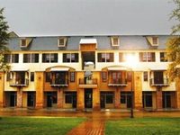 Carriage House Suites