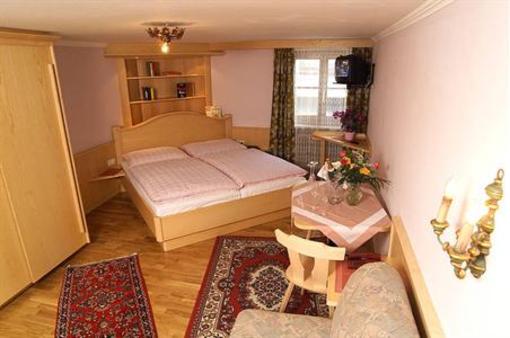 фото отеля Hotel Gasthof Bruggler Radstadt