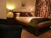 Sixteen Falmouth Bed & Breakfast