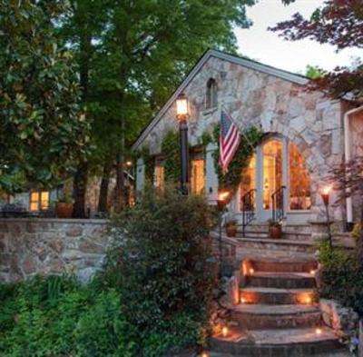 фото отеля Chanticleer Inn Lookout Mountain