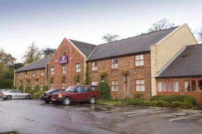 фото отеля Premier Inn Macclesfield North