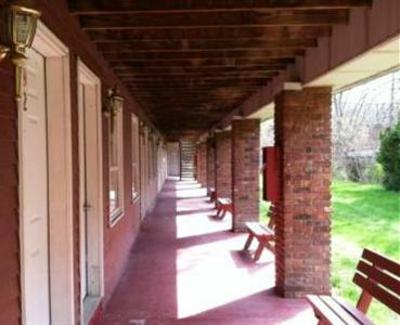фото отеля Scottish Inns on the Hudson