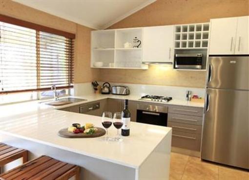 фото отеля Willy Bay Resort Metricup