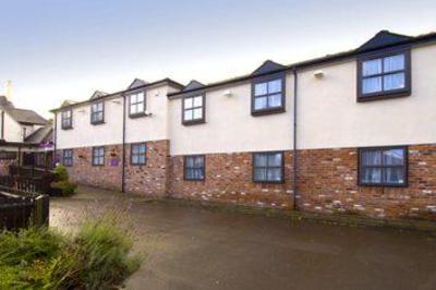 фото отеля Premier Inn Macclesfield South West