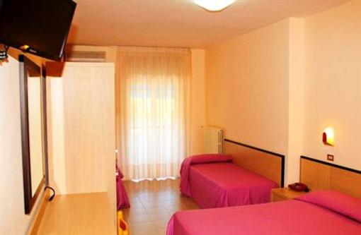 фото отеля Hotel Cristalda