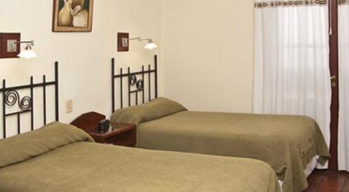 фото отеля Hotel Los Sauces