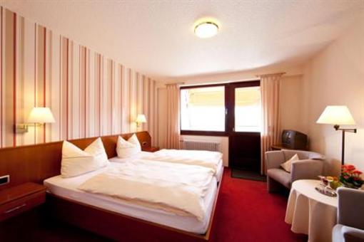 фото отеля Hotel Zehnthof Urzig