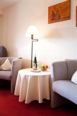 фото отеля Hotel Zehnthof Urzig