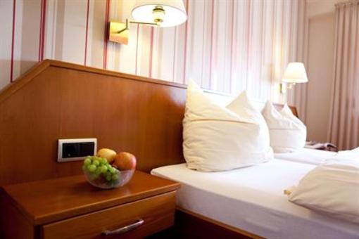 фото отеля Hotel Zehnthof Urzig