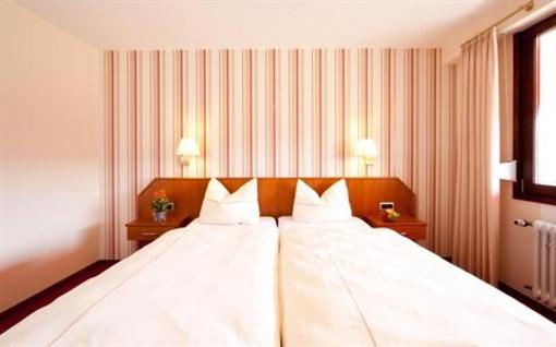 фото отеля Hotel Zehnthof Urzig
