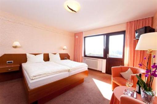 фото отеля Hotel Zehnthof Urzig
