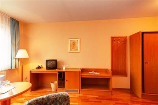 фото отеля Hotel Tilman