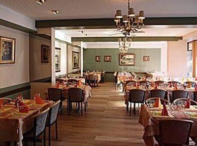 фото отеля Hotel Alpes & Rhone