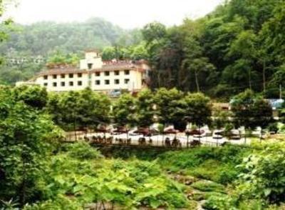 фото отеля Mount Emei XianYue Hotel