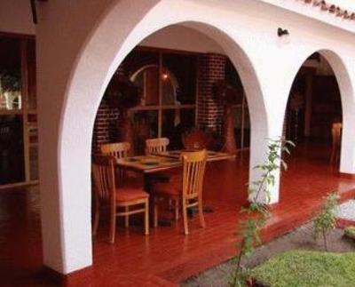 фото отеля Desert Inn San Ignacio