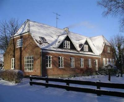 фото отеля Lindebo Bed & Breakfast