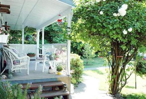 фото отеля Graycliff Cottage Oceanfront B&B