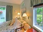 фото отеля Graycliff Cottage Oceanfront B&B