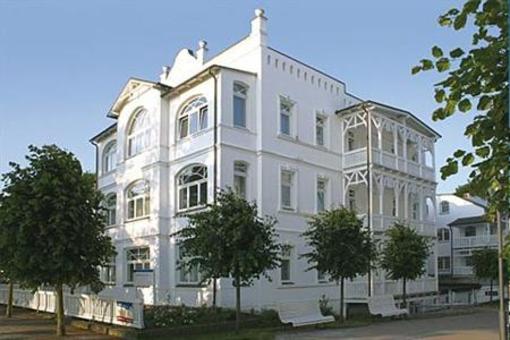 фото отеля Strandvillen Ostseebad Binz