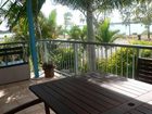 фото отеля Dolphin Waters Apartment Tin Can Bay