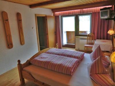 фото отеля Kneissl's ban Guesthouse Umhausen