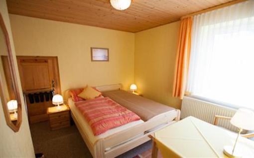 фото отеля Gasthaus & Pension Heidehof Soltau
