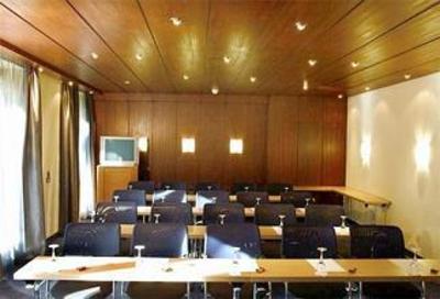 фото отеля Intercity Hotel Munich