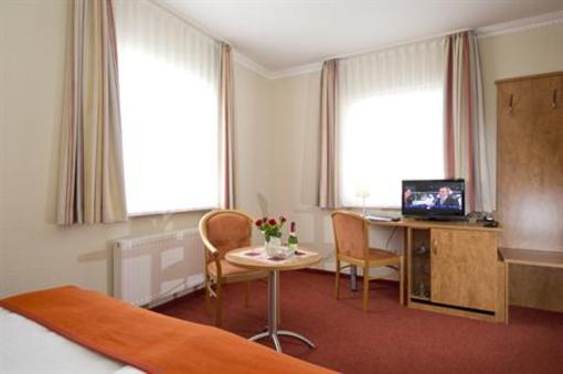 фото отеля Residenz zum Südstrand Hotel Gohren