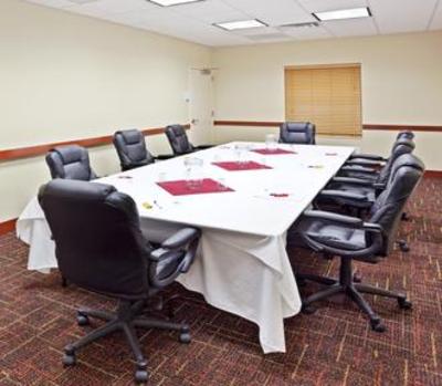 фото отеля Holiday Inn Express Suites Chehalis