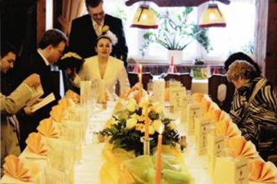 фото отеля Hotel Restaurant Zum Goldenen Lowen