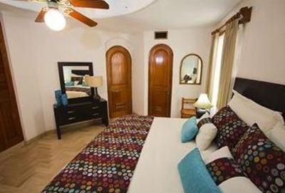 фото отеля Mazatlan Golf Course Condominiums