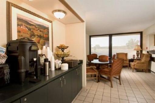 фото отеля Pear Tree Inn Terre Haute