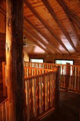 фото отеля Quadra Island Boutique Hostel