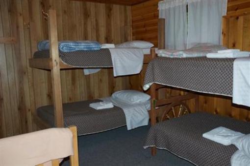 фото отеля Quadra Island Boutique Hostel