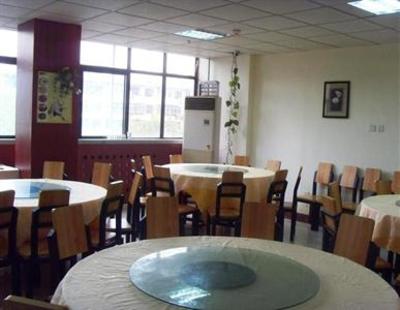 фото отеля Green Tree Inn Shijiazhuang Donggang Road