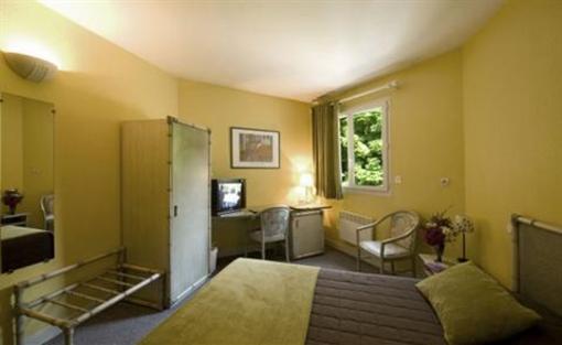фото отеля Hotel Apollonia Saint-Fargeau-Ponthierry