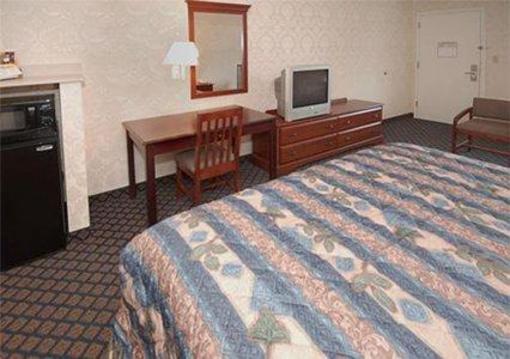 фото отеля Econo Lodge - Hattiesburg Highway 49 N.