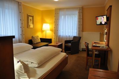 фото отеля Hotel Elisabeth Bad Abbach