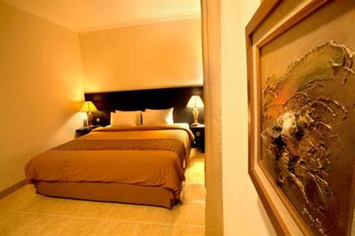 фото отеля Isola Resort Bandung