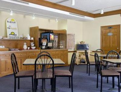 фото отеля Days Inn Auburn (Indiana)