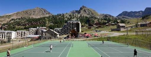 фото отеля Madame Vacances Les Chalets d'Isola