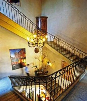 фото отеля Chateau d'Arpaillargues-et-Aureillac