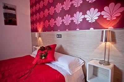 фото отеля Hostal Madrid Inn
