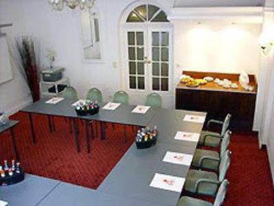 фото отеля Azimut Hotel Berlin Kurfuerstendamm